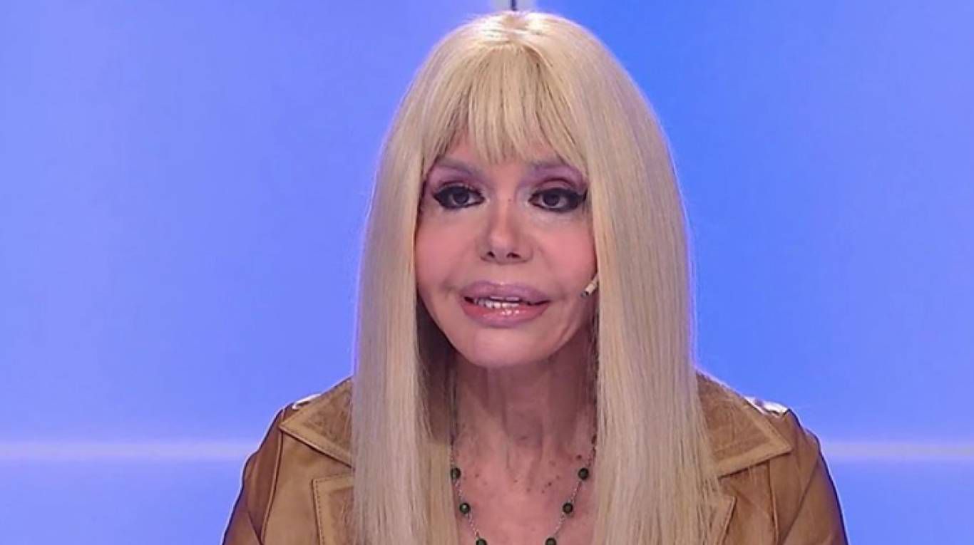 Adriana Aguirre sufrió un violento robo en la Avenida Corrientes y mostró  cómo la golpearon