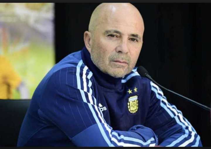 Audio: Sampaoli llamó a la radio y pidió un tema