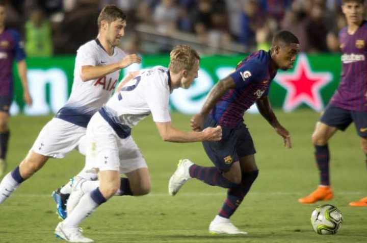 La Roma borra a Malcom en el once del Barcelona — Insólito