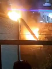 Incendio en un restaurante de Villa Carlos Paz: controlaron las llamas y hubo intoxicados por humo - Image 2